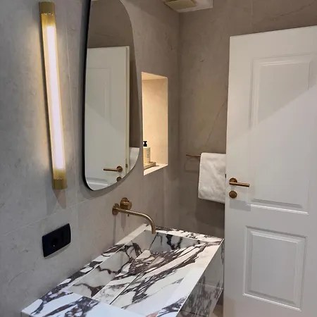 Apartament Caleda - Boutique In Center 2 *